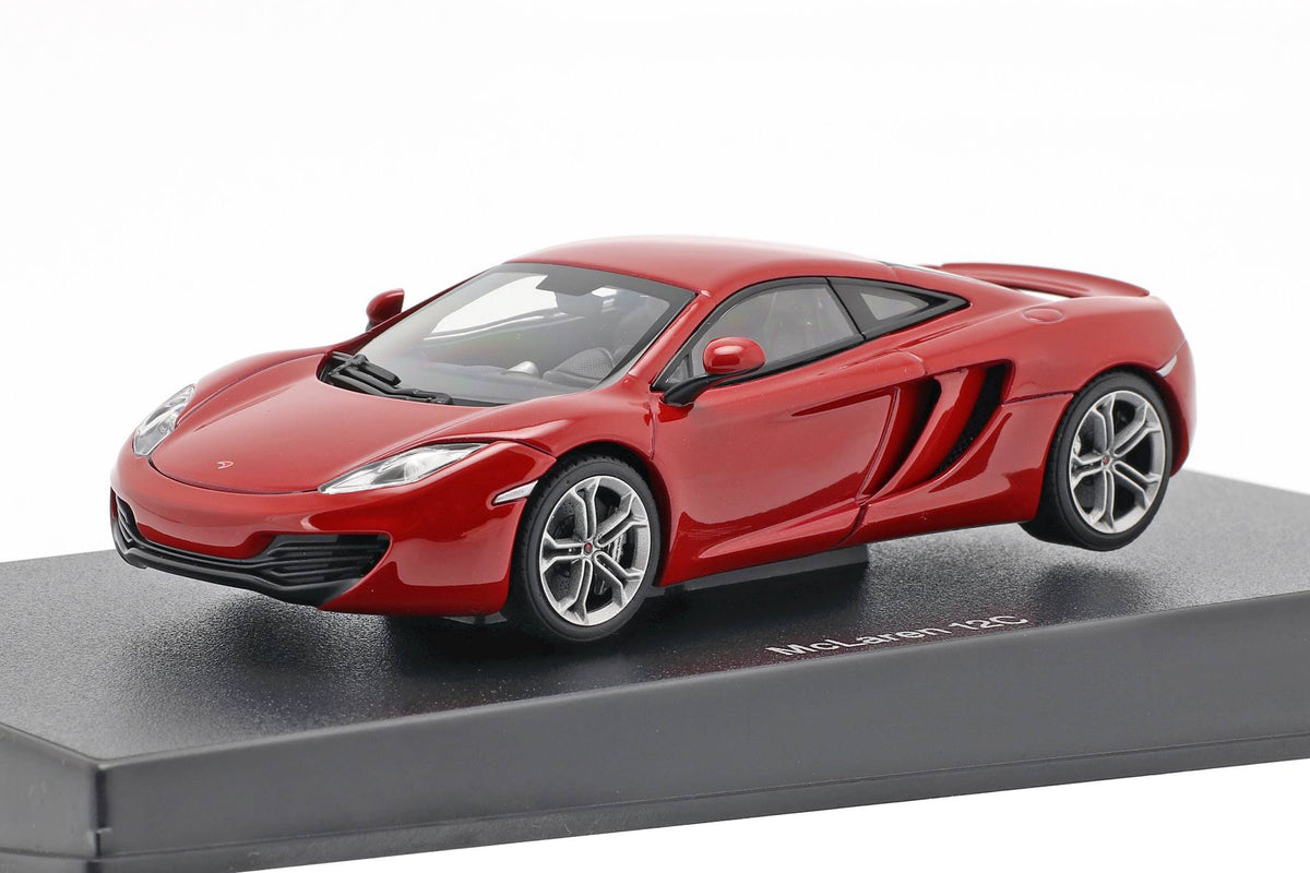 Volcano Red 1/43 Diecast Car Model B780502