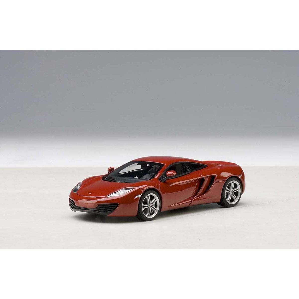 Volcano Red 1/43 Diecast Car Model B780502