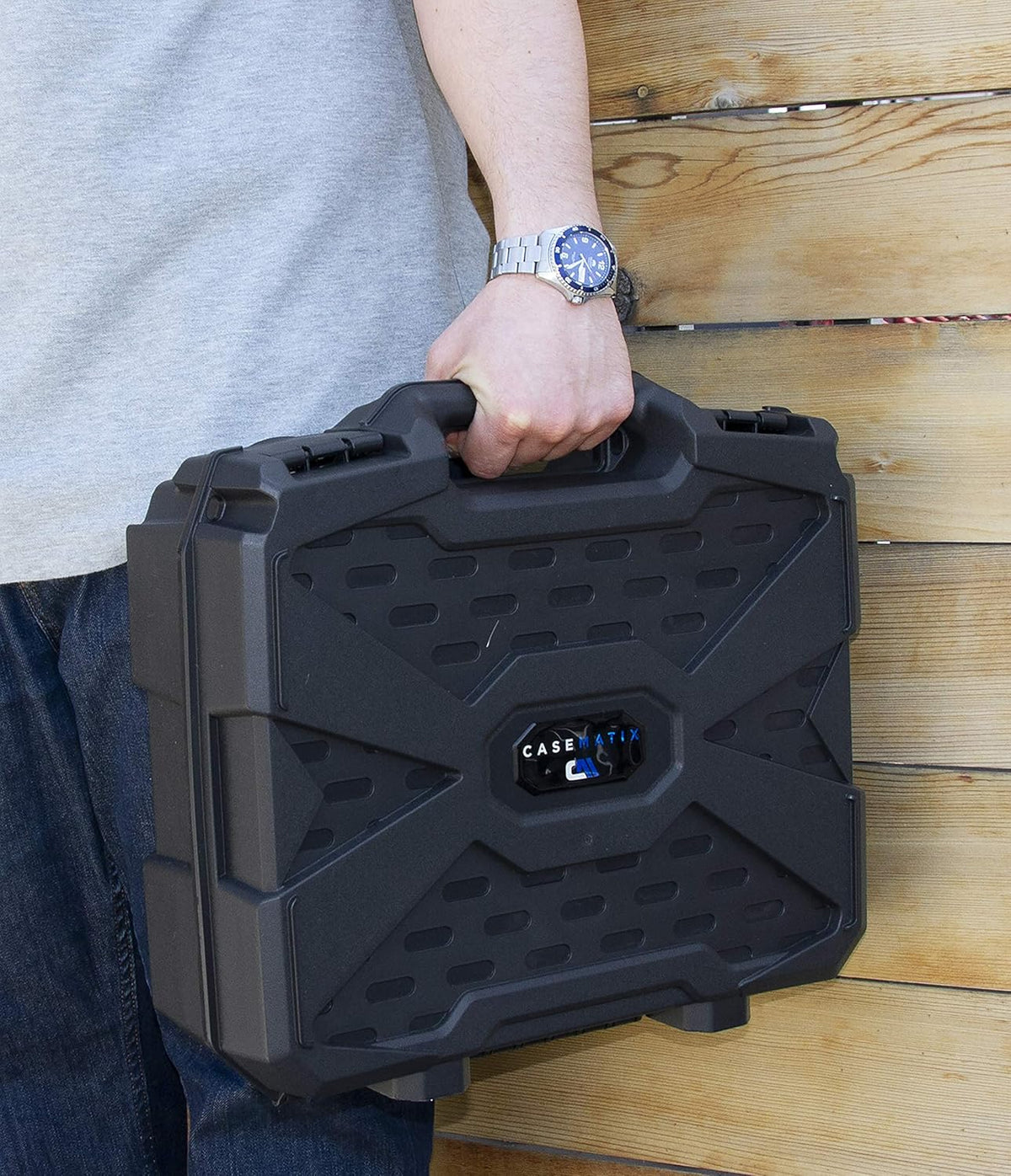 Hard Case Compatible with 12 Handheld Transmitter Mics I900