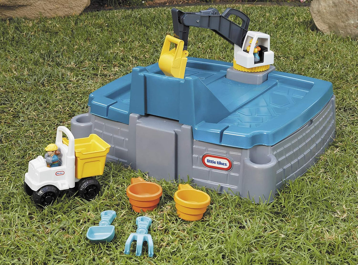 Sandbox with Lid and Play Sand Accessories L57303