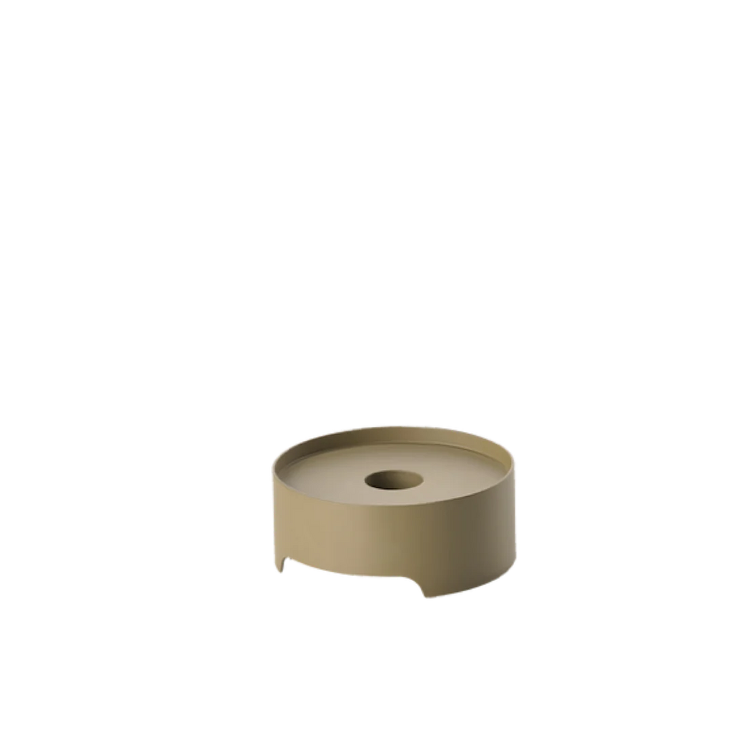 Candlestick 6cm x 5.4cm Q3521