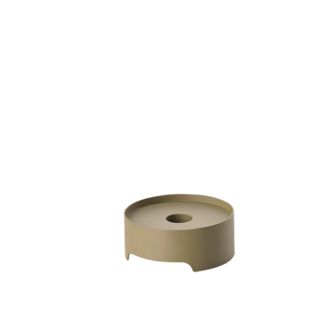 Candlestick 6cm x 5.4cm Q3521