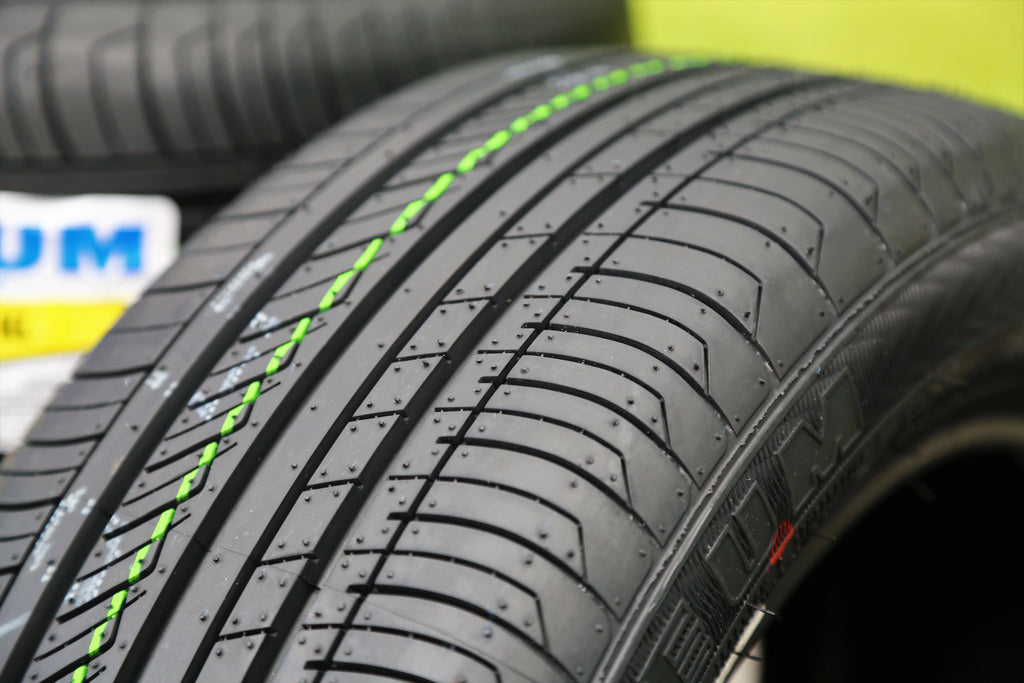 Set of 4 All Season Tires L308