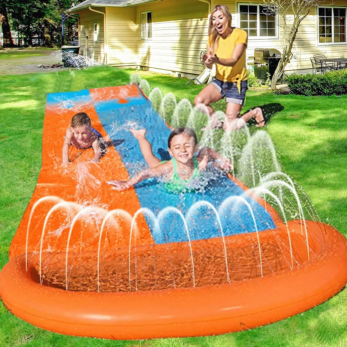 16 Foot Inflatable Water Slide with Sprinkler Q271331
