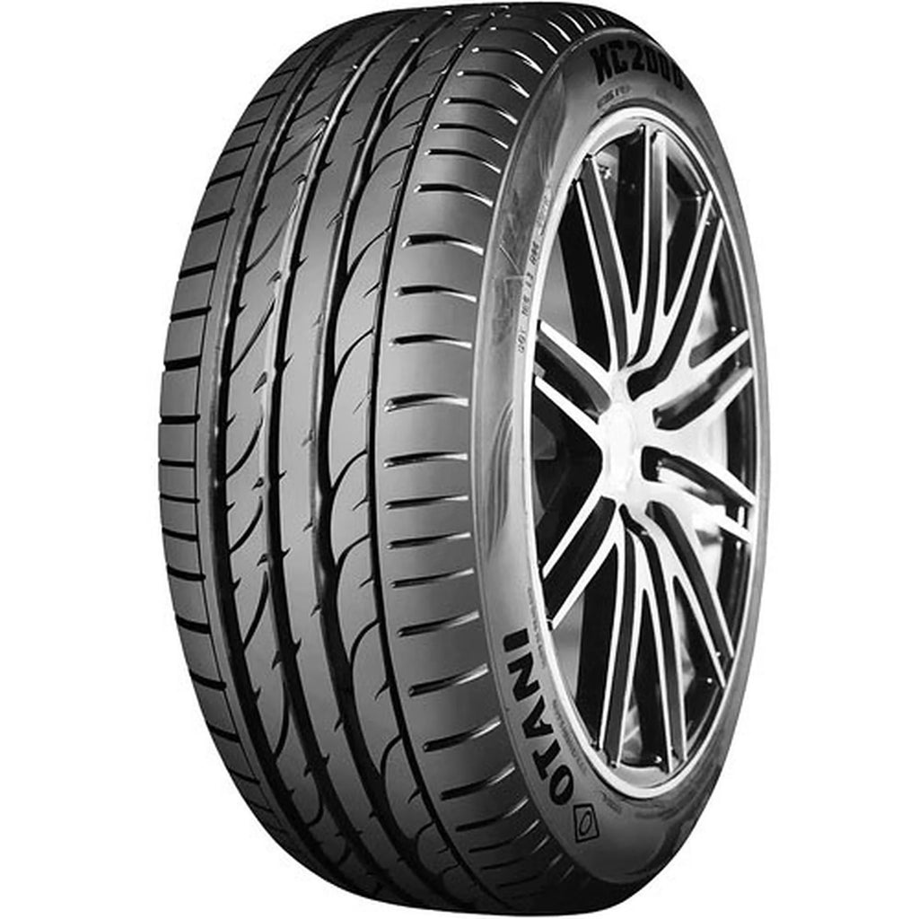 235/45ZR19 99W XL Passenger Tire J813