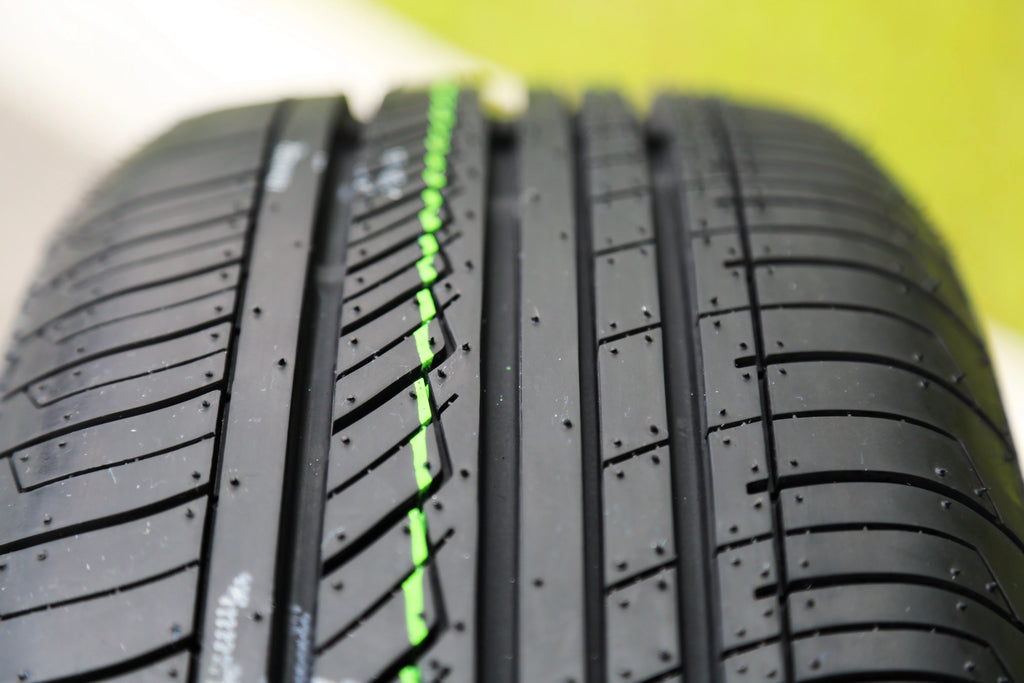 Set of 4 All Season Tires L308