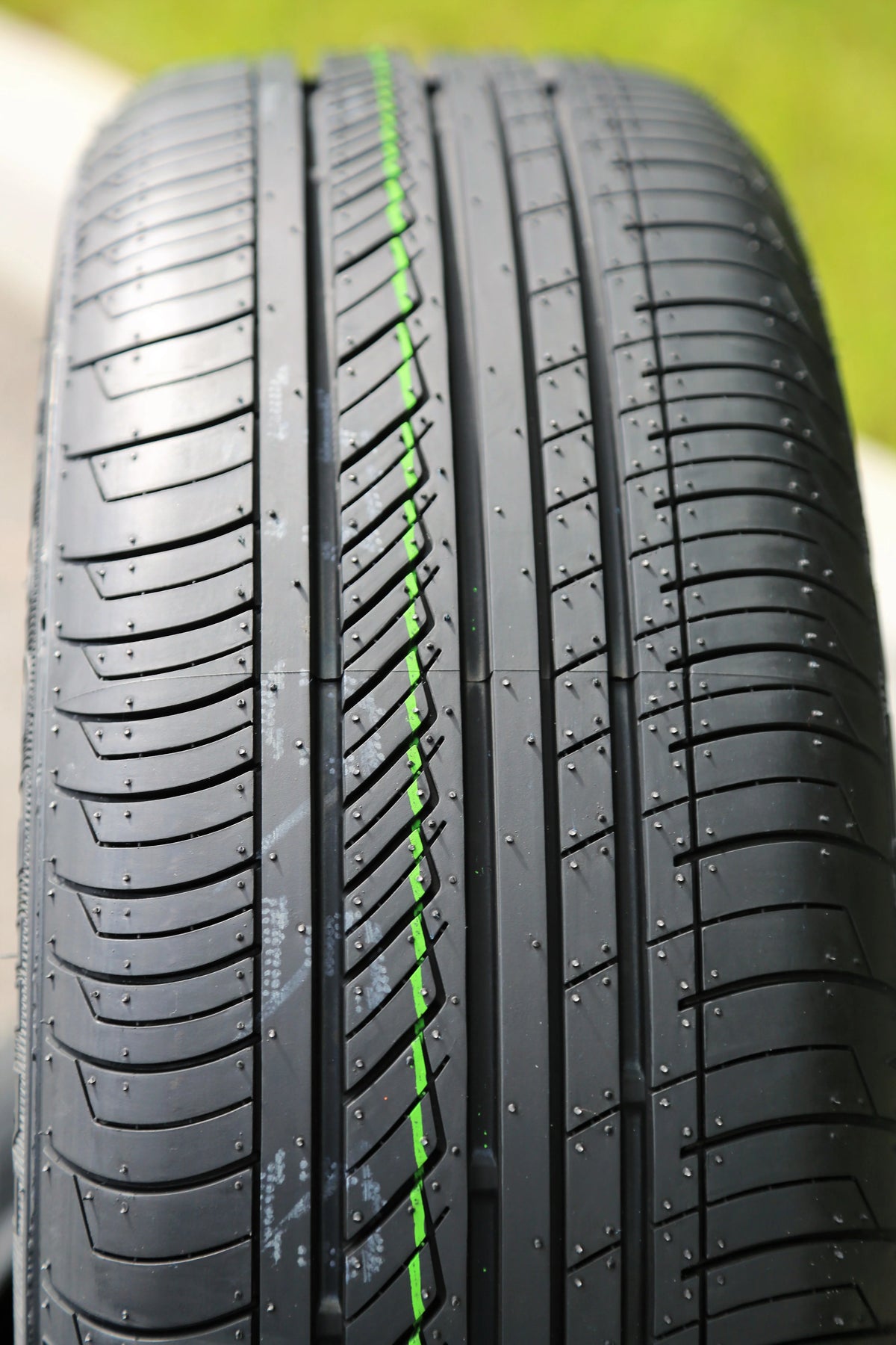 Set of 4 All Season Tires L308